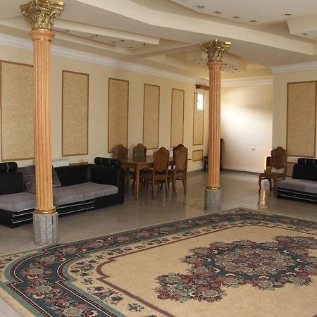 Aratta Hotel Argavand Екстериор снимка