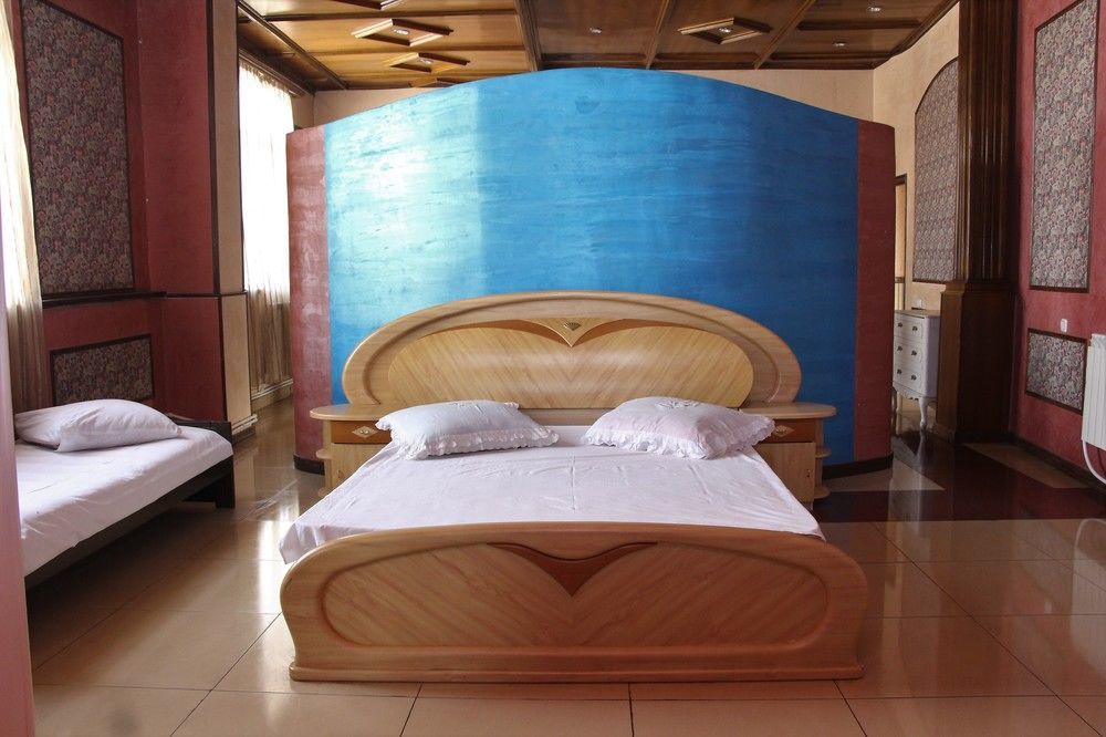 Aratta Hotel Argavand Екстериор снимка