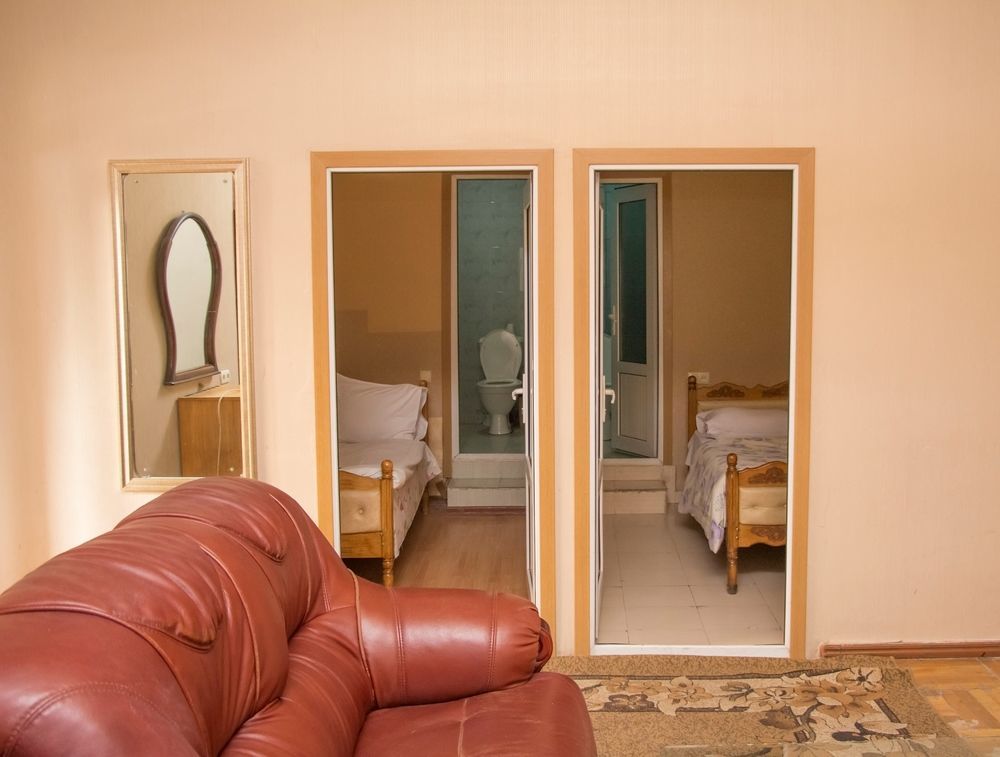 Aratta Hotel Argavand Екстериор снимка