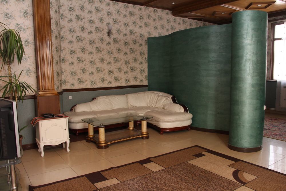 Aratta Hotel Argavand Екстериор снимка