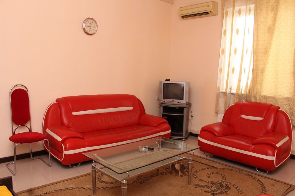 Aratta Hotel Argavand Екстериор снимка