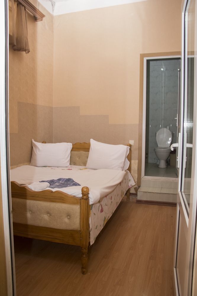 Aratta Hotel Argavand Екстериор снимка