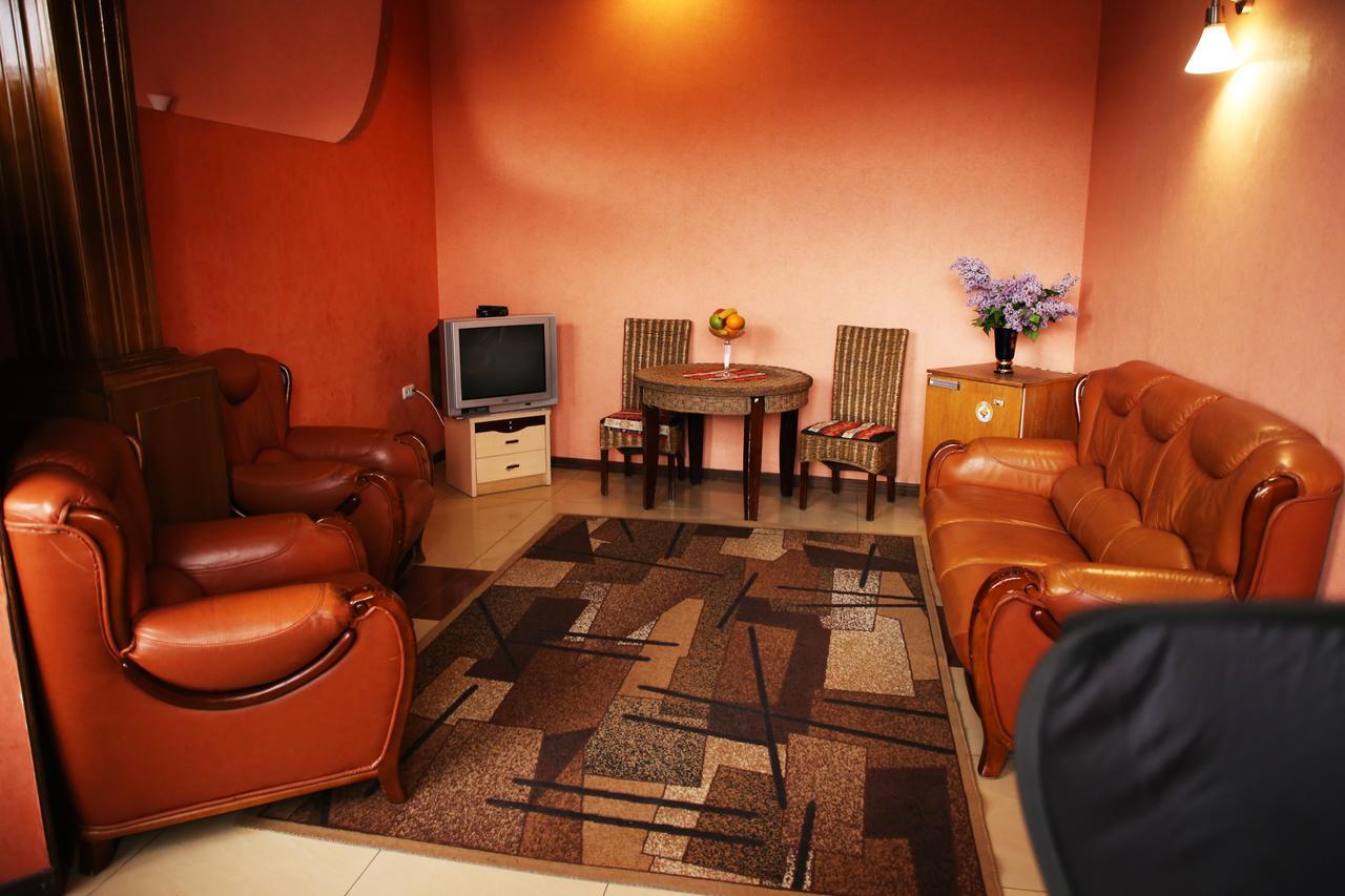 Aratta Hotel Argavand Екстериор снимка